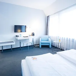 Garner - Checkpoint Charlie By Ihg Germania