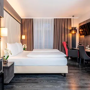 Plaza Premium Parkhotel Germania
