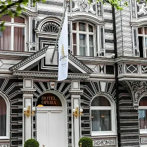 Opera **** Munich